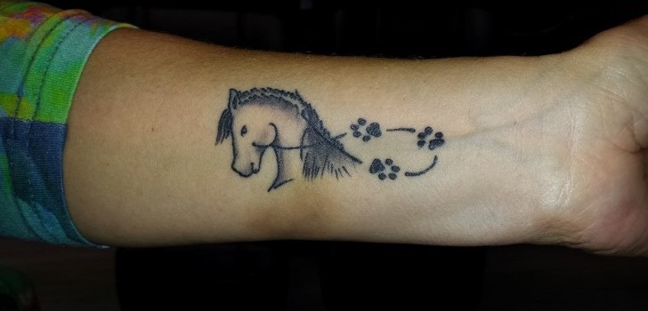 O que significa uma tatuagem de cavalo (cavalo) - Tudo sobre tatuagem